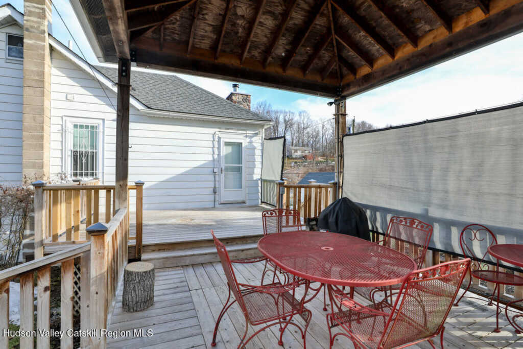 241 Third Avenue, Kingston, NY 12401 - Photo 39 of 43