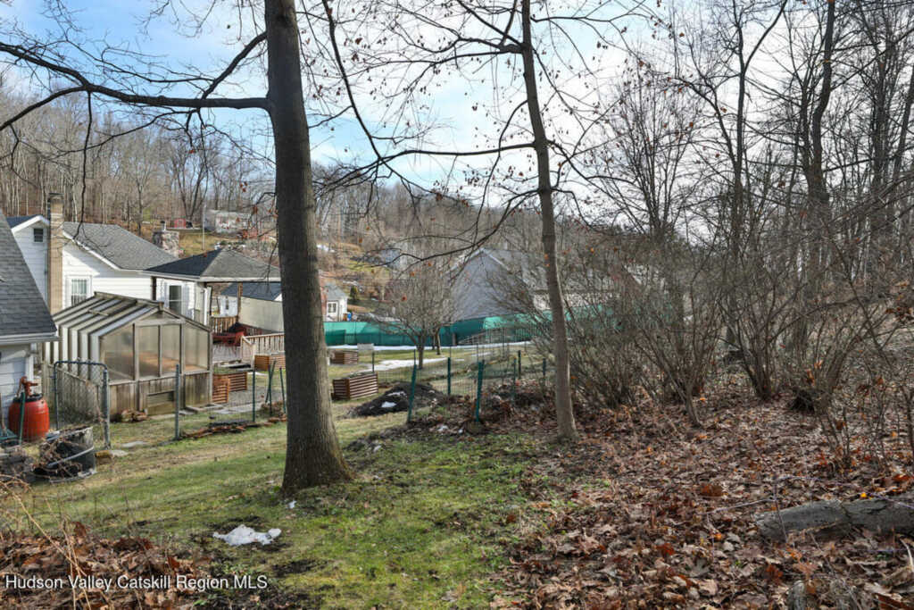 241 Third Avenue, Kingston, NY 12401 - Photo 41 of 43