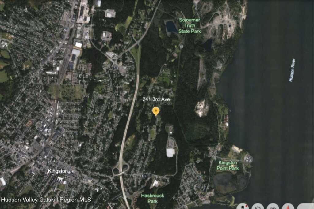 241 Third Avenue, Kingston, NY 12401 - Photo 6 of 43