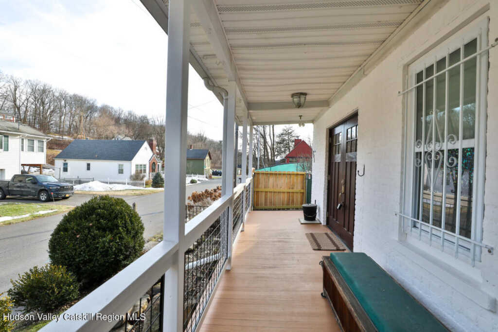 241 Third Avenue, Kingston, NY 12401 - Photo 9 of 43