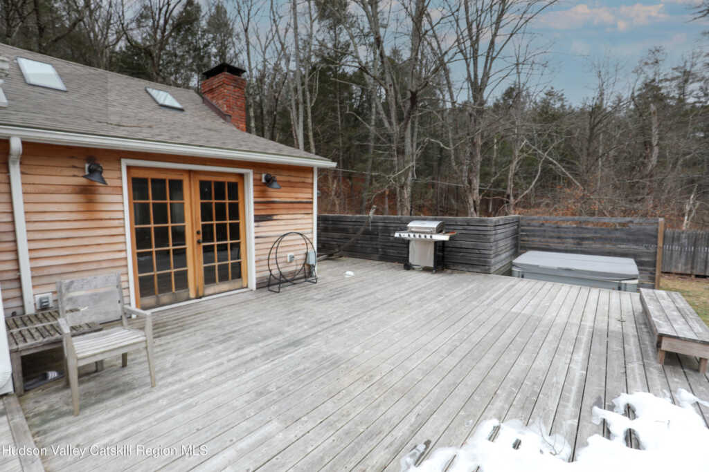 683 Woodland Valley Road, Phoenicia, NY 12464 - Photo 8 of 30