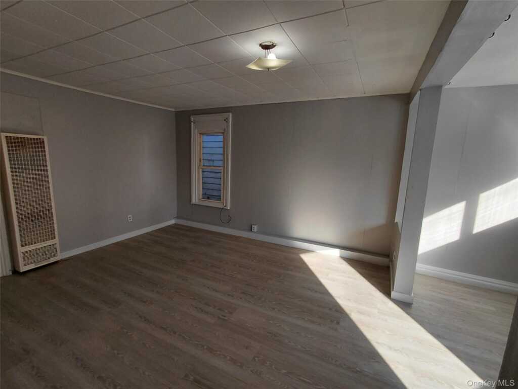 87 W Pierpont Street, Unit #1, Kingston, NY 12401 - Photo 3 of 10