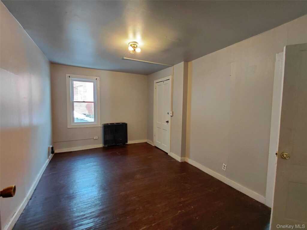 87 W Pierpont Street, Unit #1, Kingston, NY 12401 - Photo 7 of 10