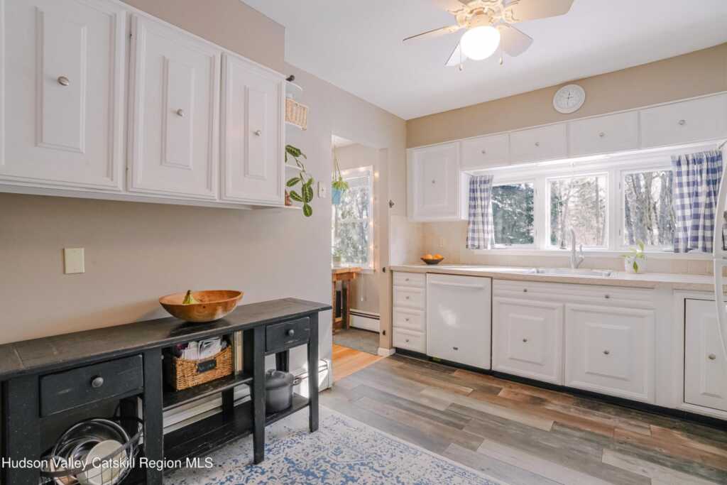 26 Birchwood Drive, Rhinebeck, NY 12572 - Photo 9 of 24