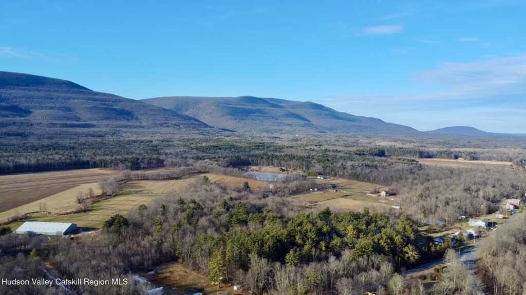 30 Spruce Lane, Saugerties, NY 12477 - Photo 10 of 34