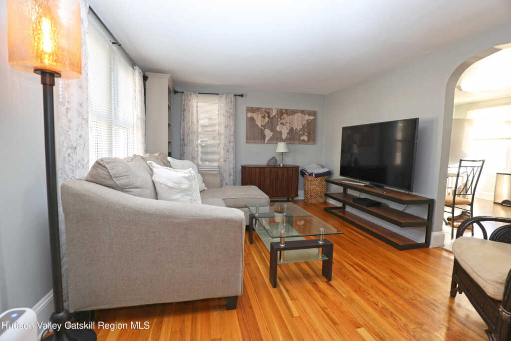 208 Lucas Avenue Avenue, Kingston, NY 12401 - Photo 11 of 24