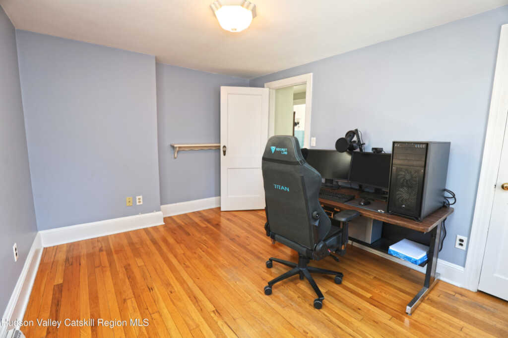 208 Lucas Avenue Avenue, Kingston, NY 12401 - Photo 12 of 24