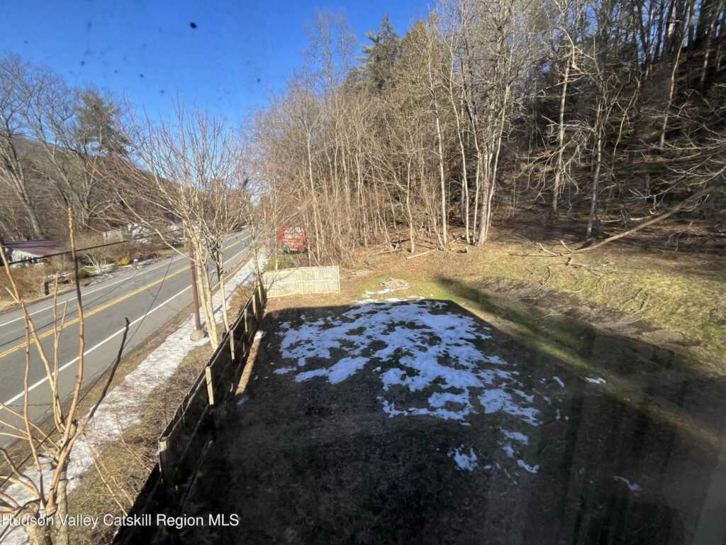 2694 U.S. 9w, Saugerties, NY 12477 - Photo 11 of 15