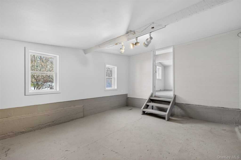 125 Mountain Rest Road, New Paltz, NY 12561 - Photo 27 of 34