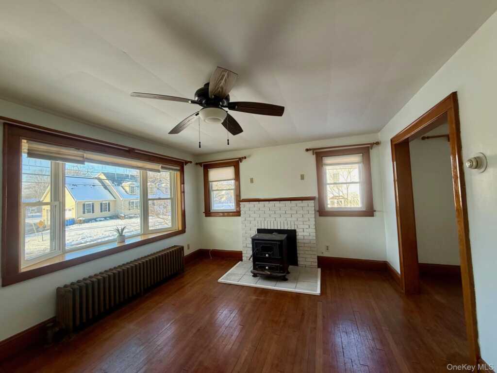 150 Clifton Avenue, Kingston, NY 12401 - Photo 8 of 27