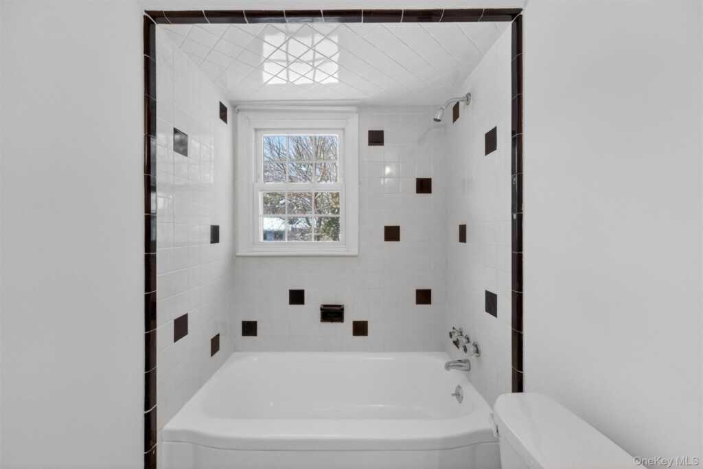 2 Blue Hills Court, Saugerties, NY 12477 - Photo 15 of 25