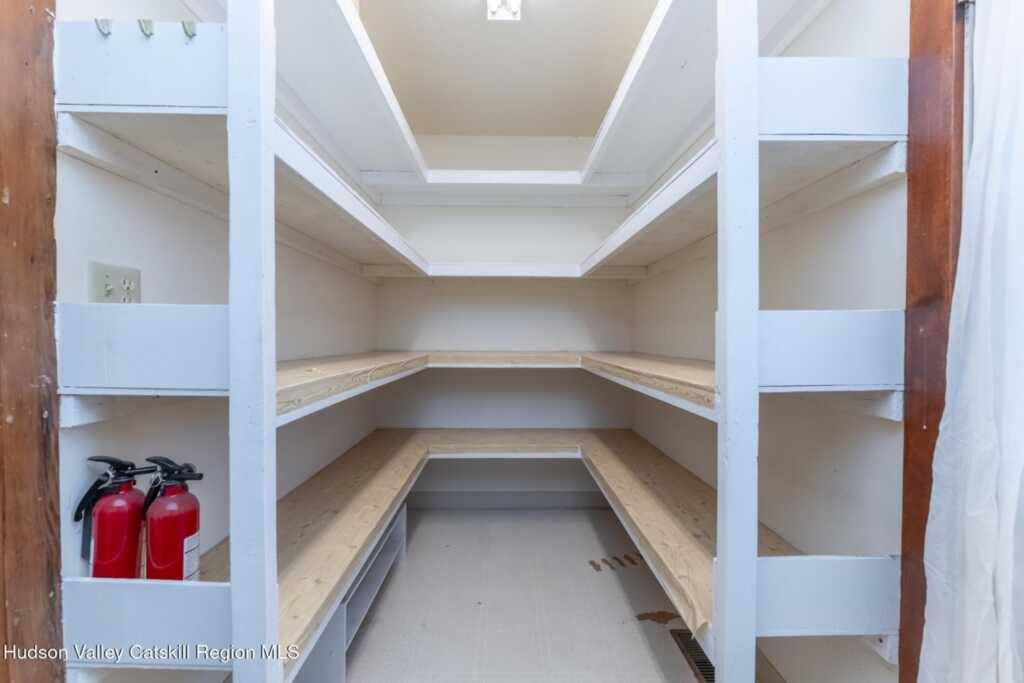 170 Oneil Street, Kingston, NY 12401 - Photo 12 of 48