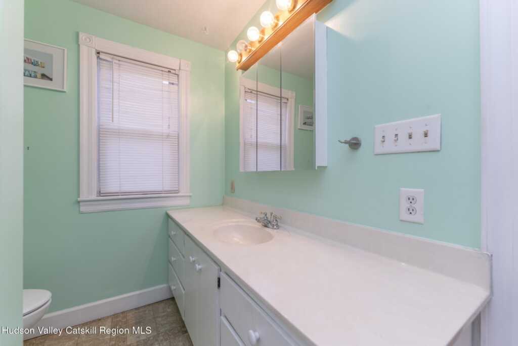 170 Oneil Street, Kingston, NY 12401 - Photo 26 of 48