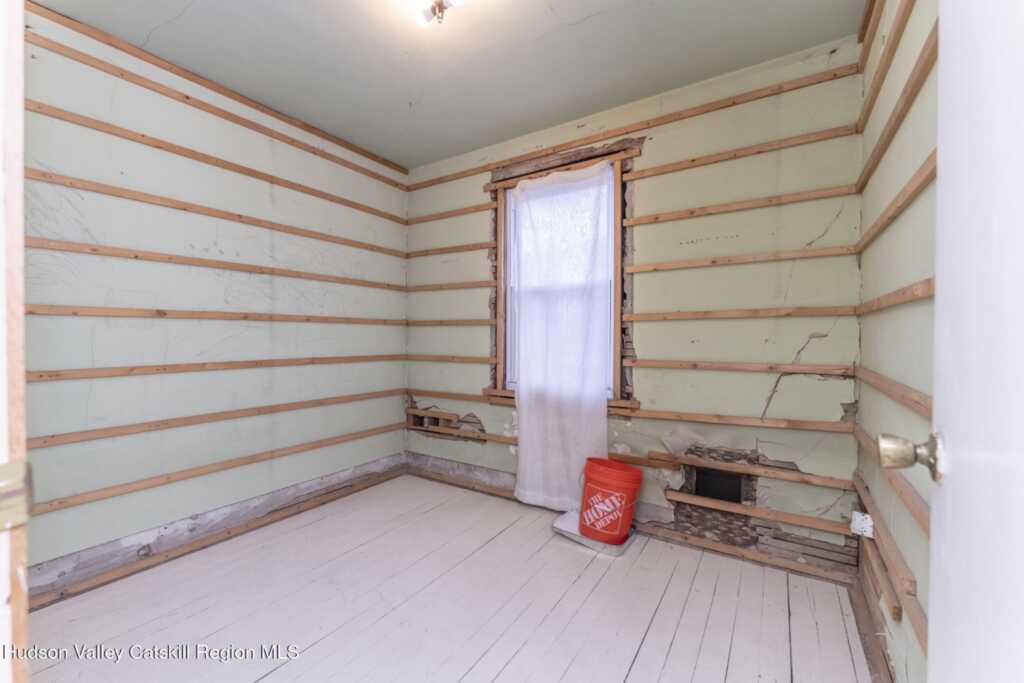 170 Oneil Street, Kingston, NY 12401 - Photo 28 of 48