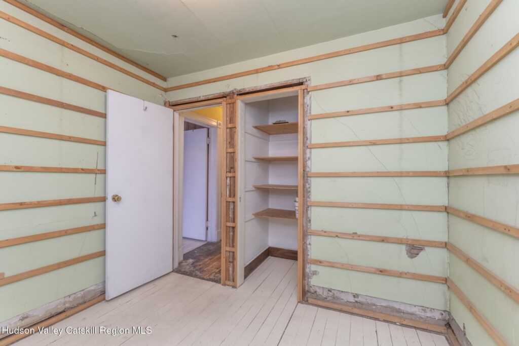 170 Oneil Street, Kingston, NY 12401 - Photo 29 of 48