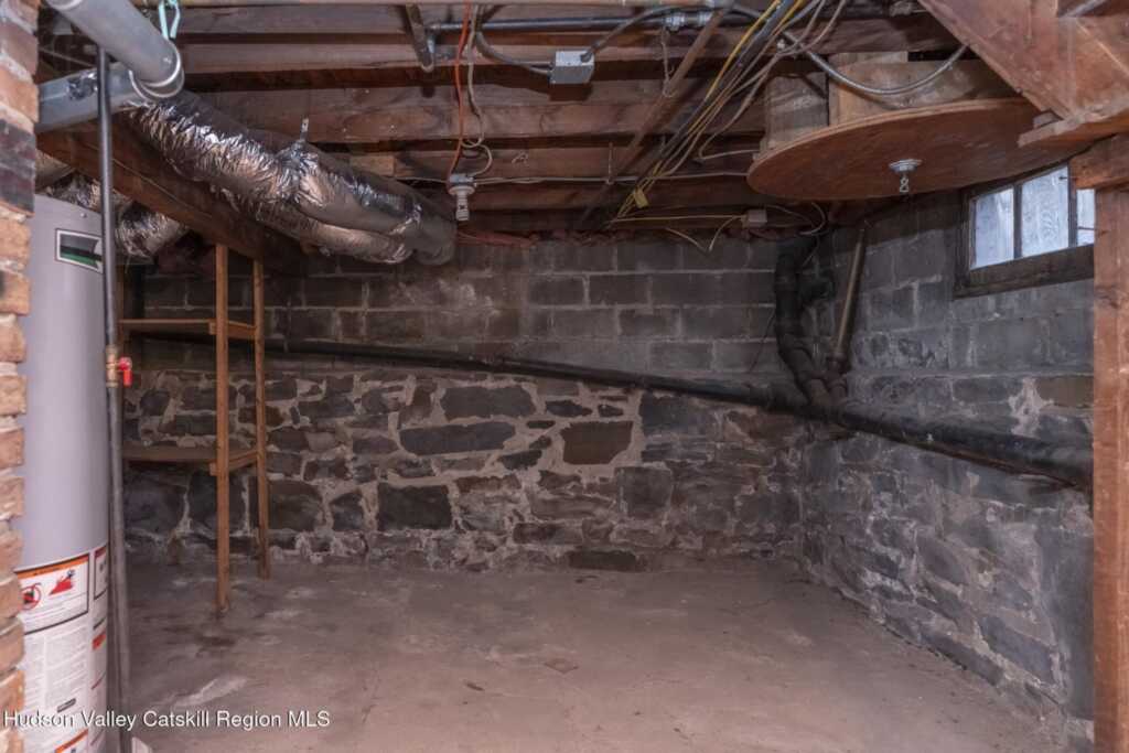 170 Oneil Street, Kingston, NY 12401 - Photo 34 of 48