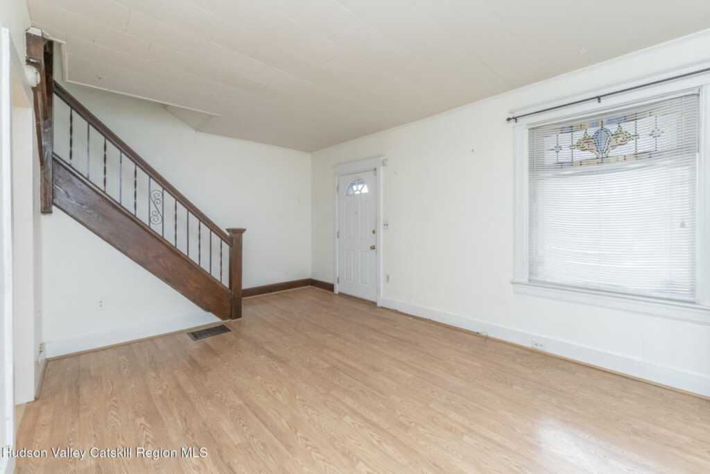 170 Oneil Street, Kingston, NY 12401 - Photo 6 of 48