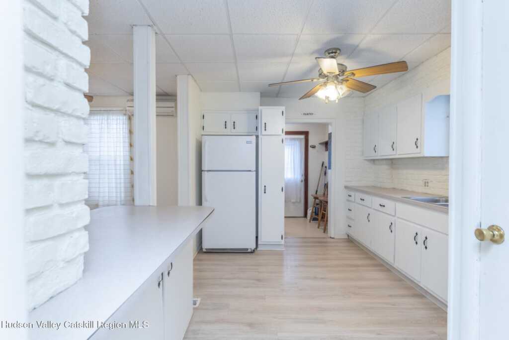 170 Oneil Street, Kingston, NY 12401 - Photo 7 of 48