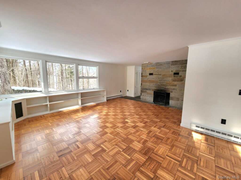 568 River Road, Rhinebeck, NY 12572 - Photo 7 of 26