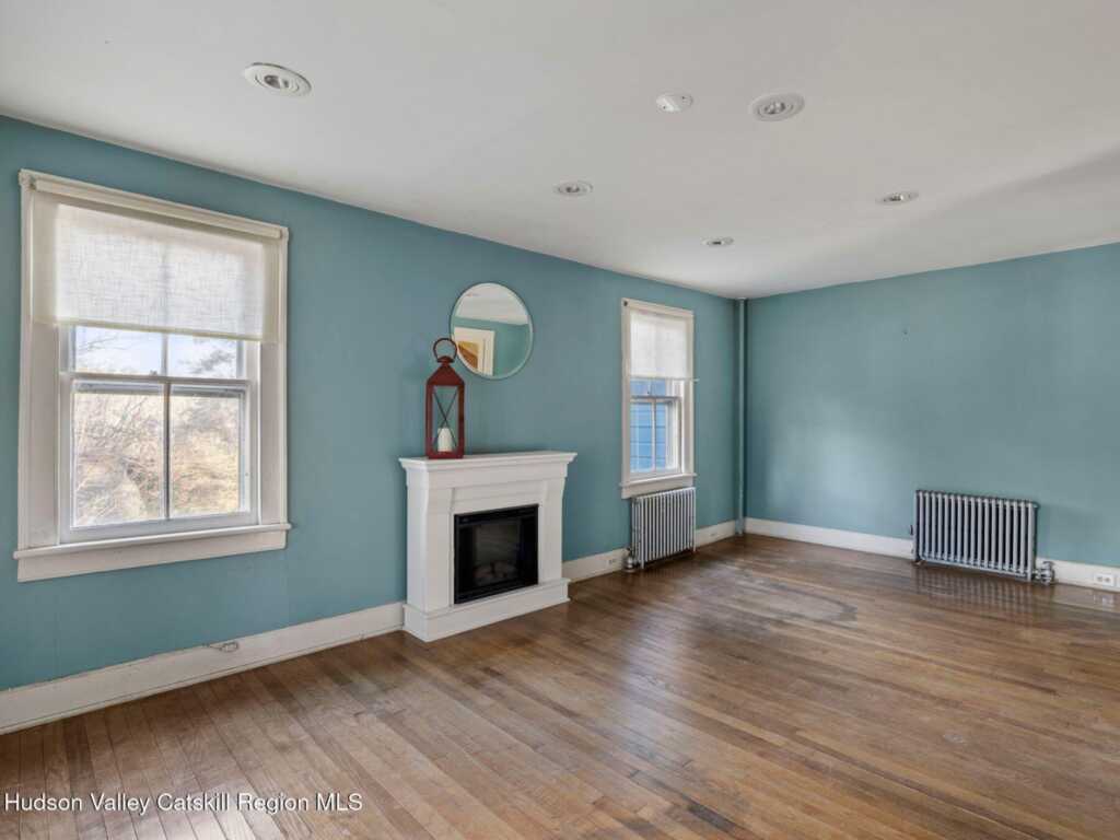 807 Lucas Avenue Extension, Hurley, NY 12443 - Photo 11 of 50