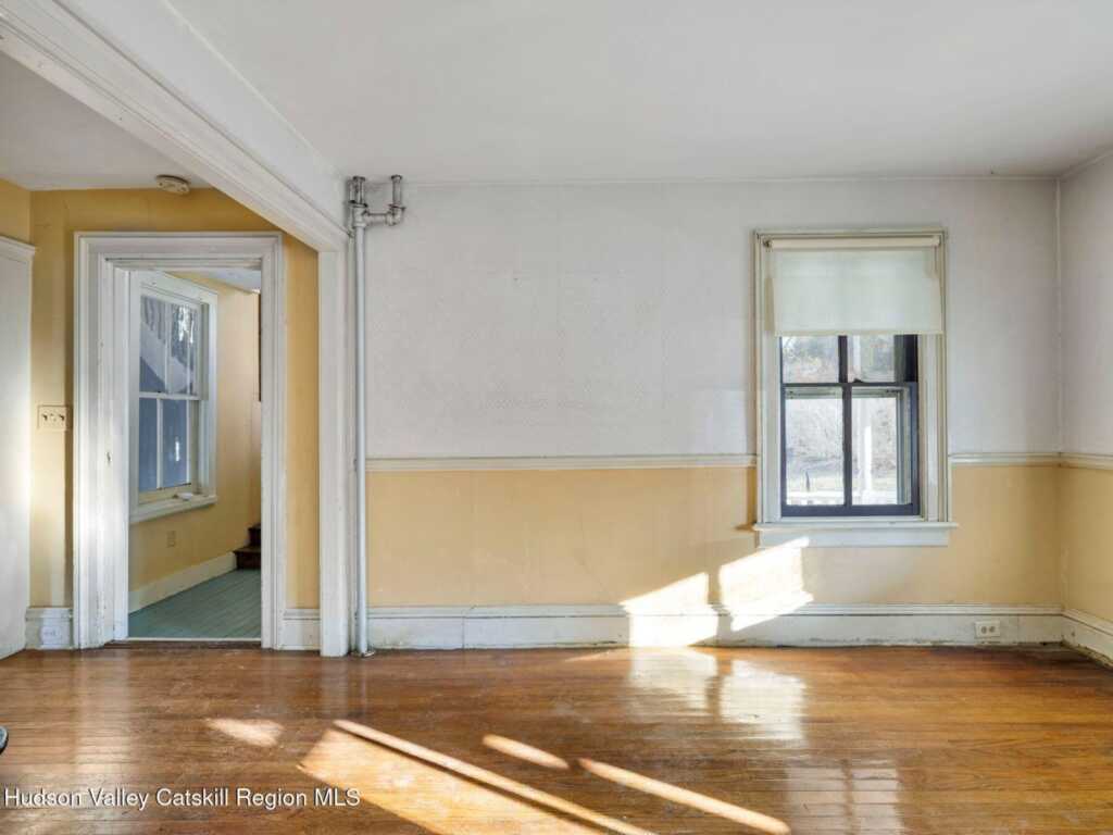 807 Lucas Avenue Extension, Hurley, NY 12443 - Photo 26 of 50