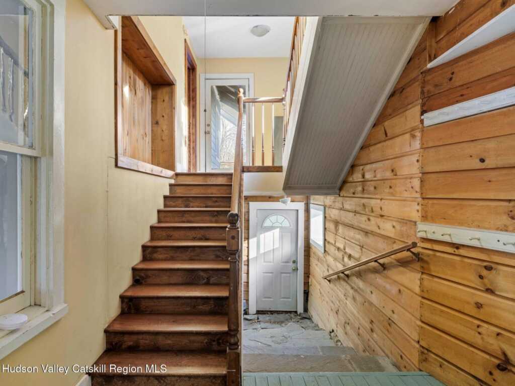 807 Lucas Avenue Extension, Hurley, NY 12443 - Photo 29 of 50