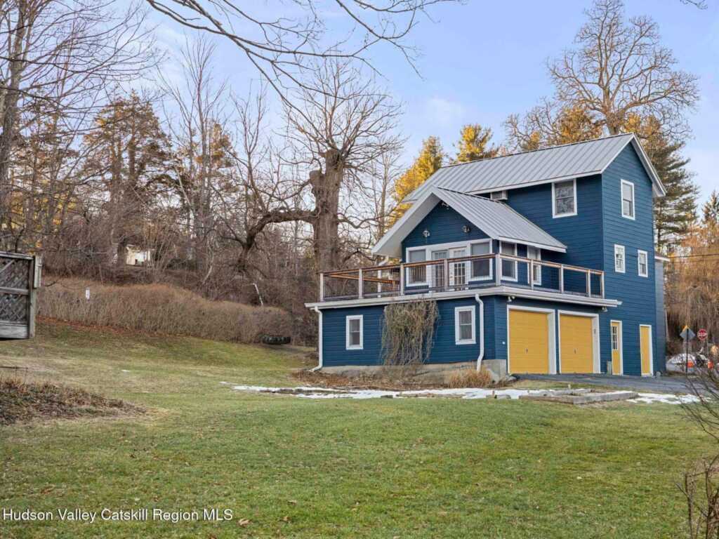 807 Lucas Avenue Extension, Hurley, NY 12443 - Photo 3 of 50