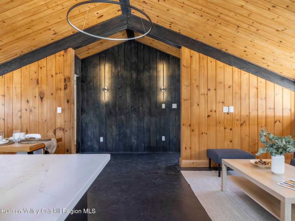 18 Country Club Lane, Woodstock, NY 12498 - Photo 13 of 33