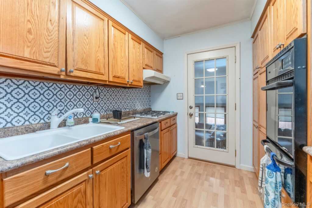 3 Cedar Lane, Saugerties, NY 12477 - Photo 15 of 29