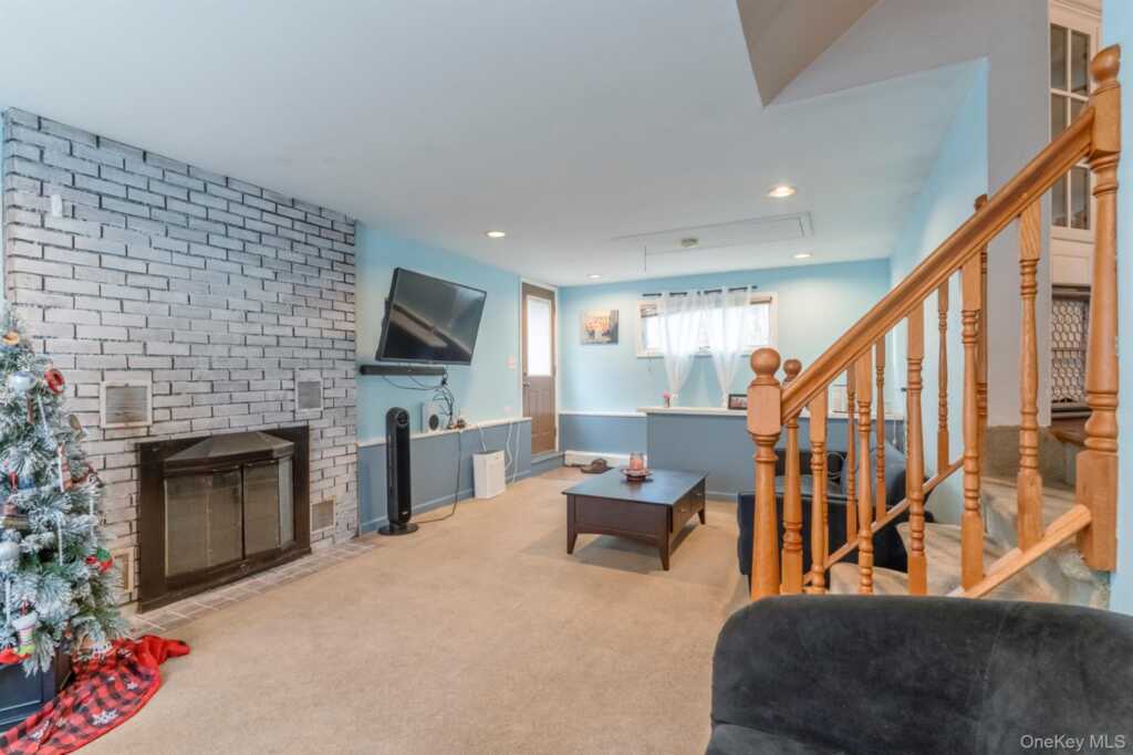 3 Cedar Lane, Saugerties, NY 12477 - Photo 8 of 29