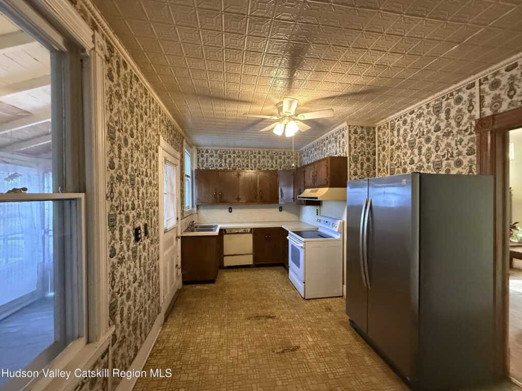 14 Belvedere Street, Kingston, NY 12401 - Photo 16 of 24