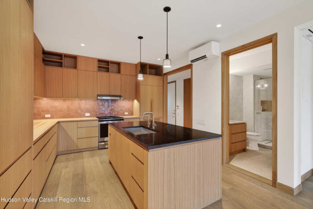 316 Wall Street, Unit #1, Kingston, NY 12401 - Photo 7 of 35