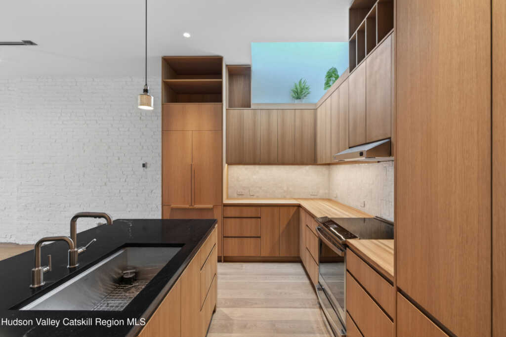 316 Wall Street, Unit #2, Kingston, NY 12401 - Photo 12 of 47