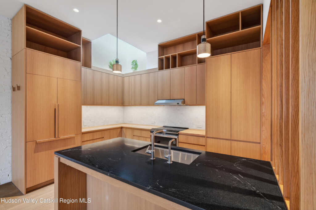 316 Wall Street, Unit #2, Kingston, NY 12401 - Photo 4 of 47