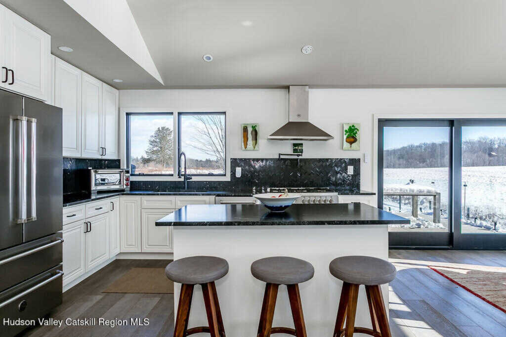 29 Rest Plaus Road, Stone Ridge, NY 12484 - Photo 15 of 44