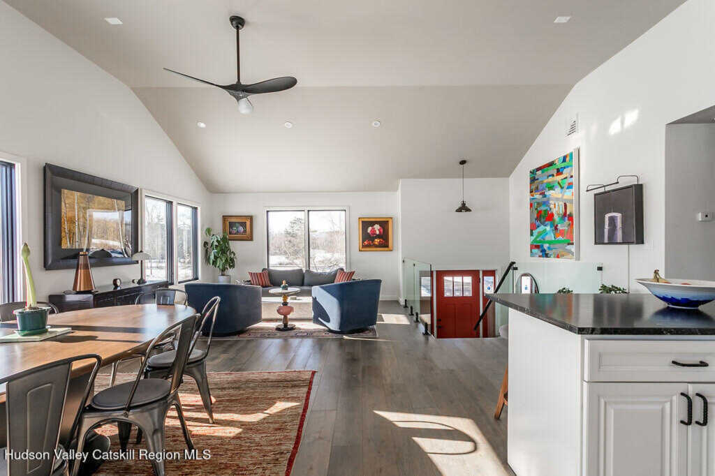 29 Rest Plaus Road, Stone Ridge, NY 12484 - Photo 9 of 44