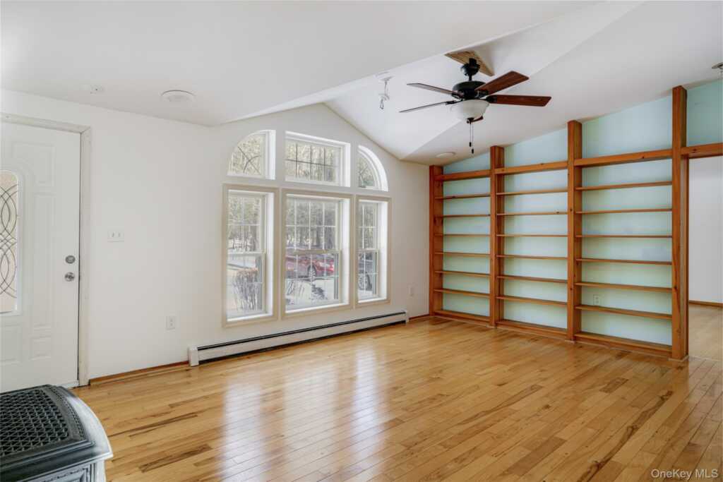 65 Cobble Creek Road, Saugerties, NY 12477 - Photo 12 of 44