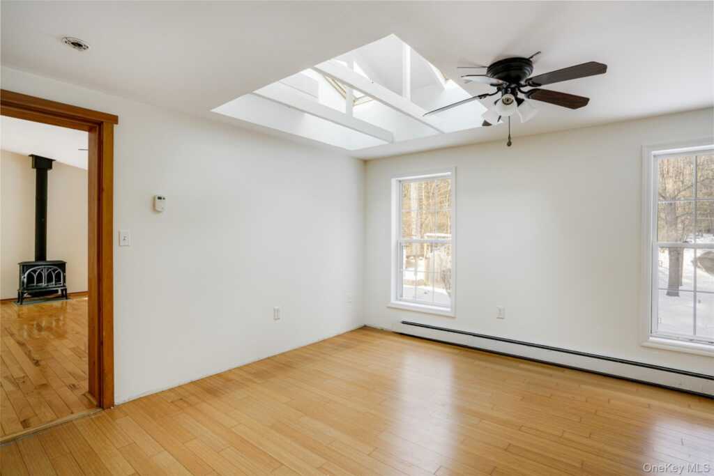 65 Cobble Creek Road, Saugerties, NY 12477 - Photo 15 of 44