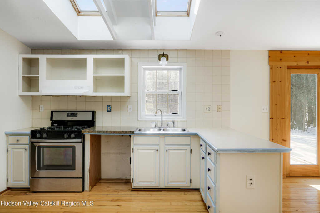 65 Cobble Creek Road, Saugerties, NY 12477 - Photo 24 of 45