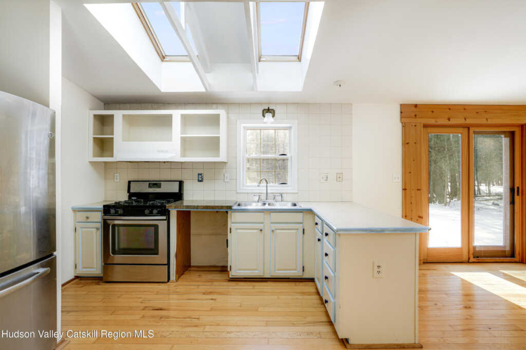 65 Cobble Creek Road, Saugerties, NY 12477 - Photo 26 of 45