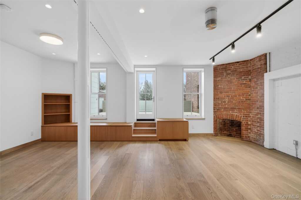 316 Wall Street, Unit #1, Kingston, NY 12401 - Photo 6 of 39