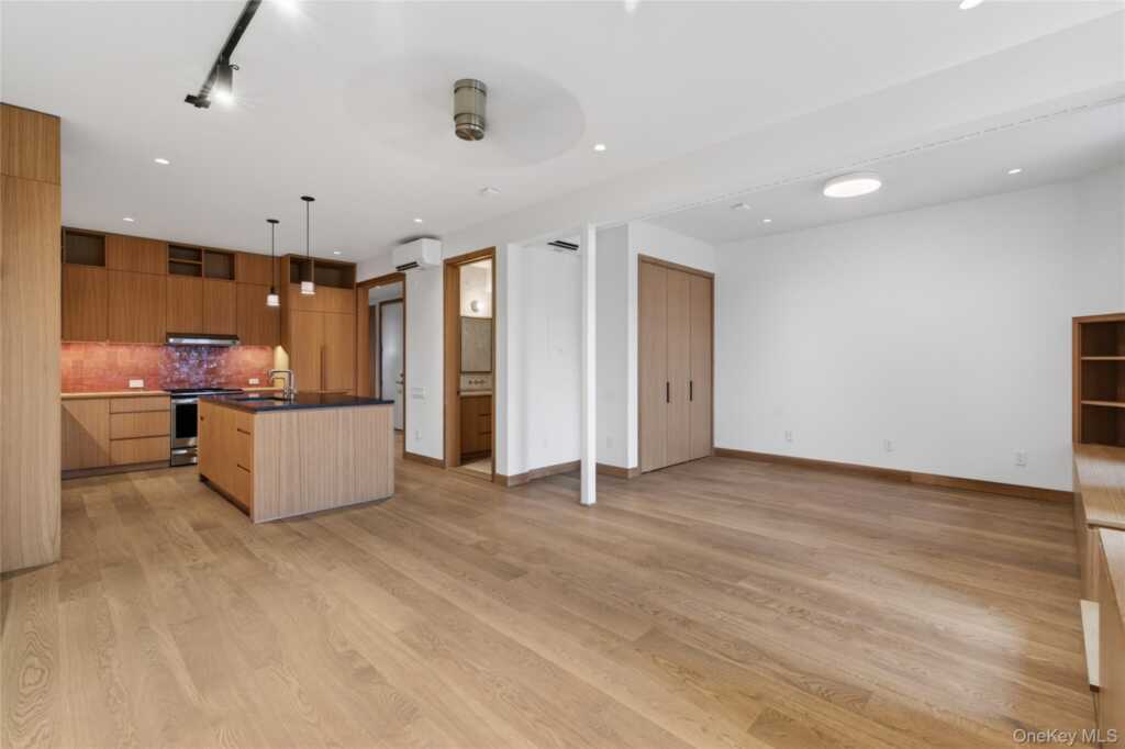 316 Wall Street, Unit #1, Kingston, NY 12401 - Photo 7 of 39