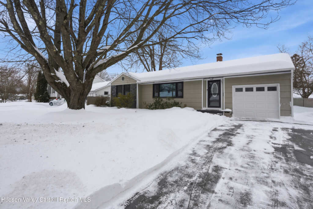 21 Edith Avenue, Saugerties, NY 12477 - Photo 3 of 26