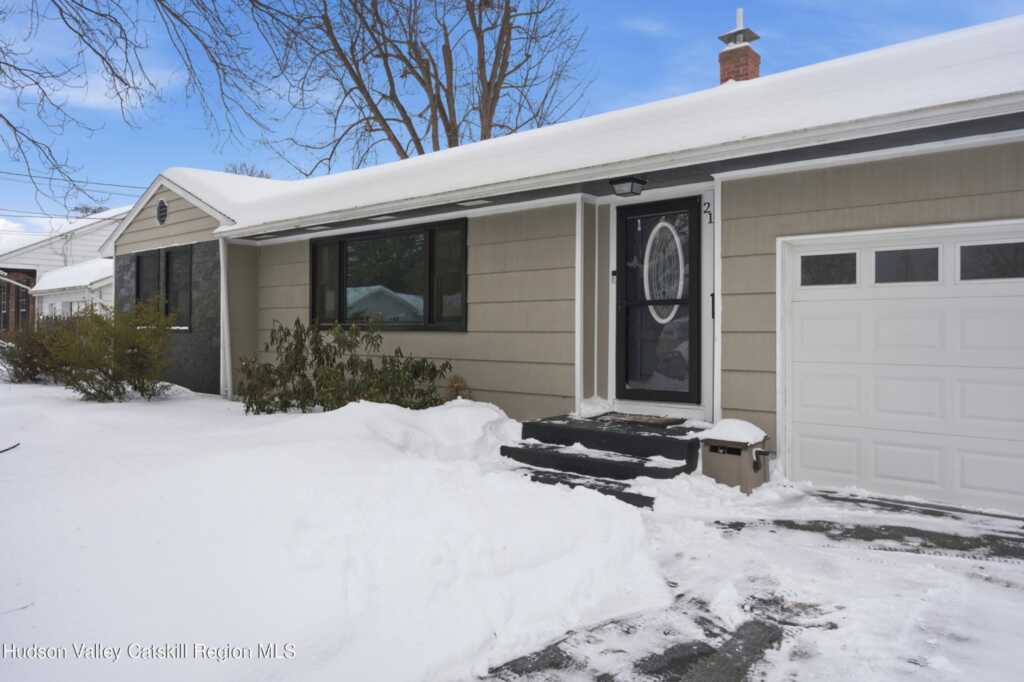 21 Edith Avenue, Saugerties, NY 12477 - Photo 4 of 26