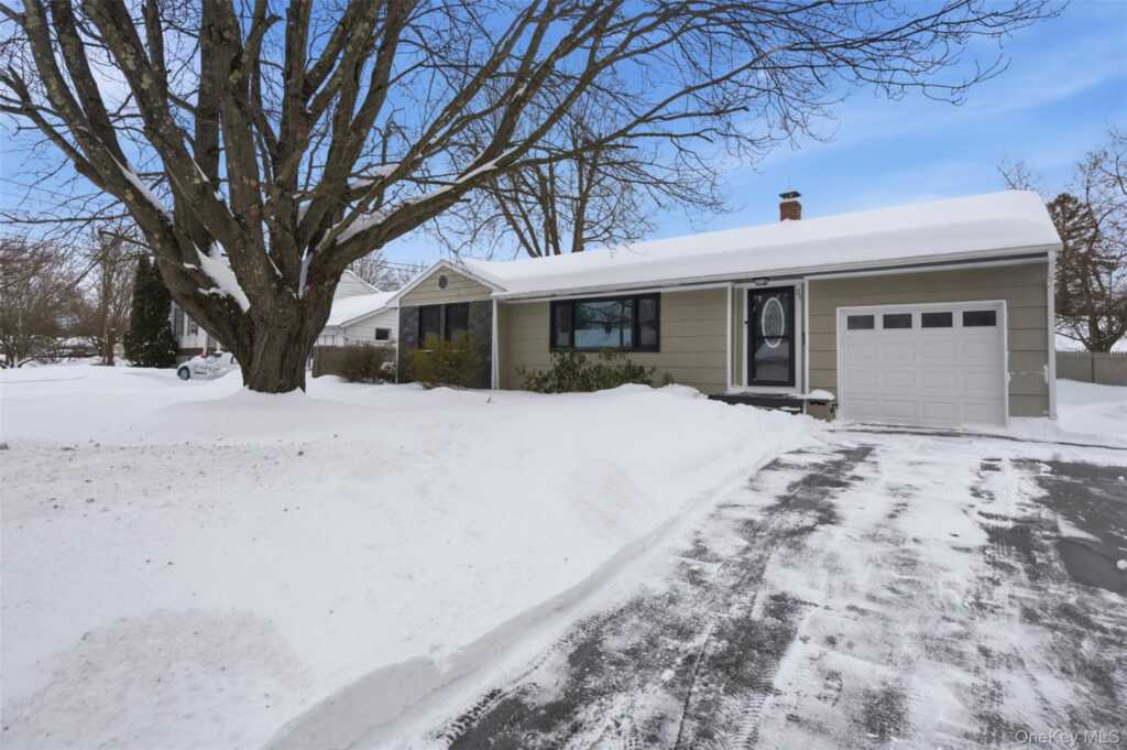 21 Edith Avenue, Saugerties, NY 12477 - Photo 3 of 26