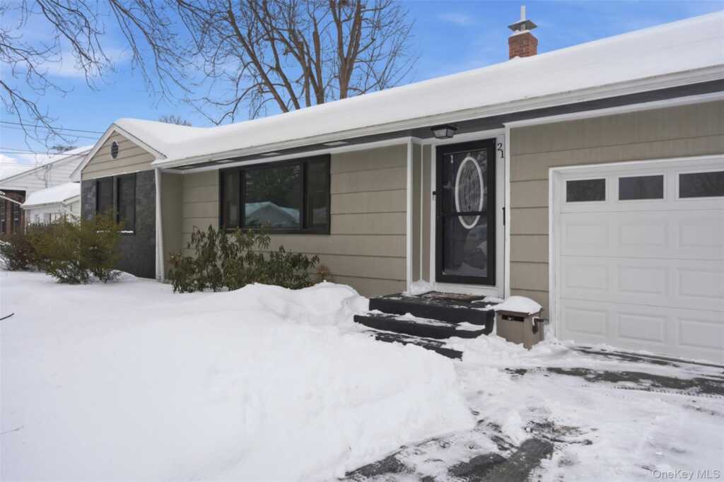 21 Edith Avenue, Saugerties, NY 12477 - Photo 4 of 26