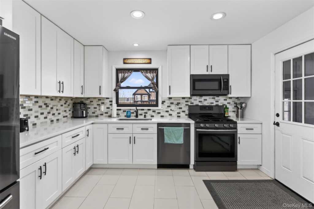 21 Edith Avenue, Saugerties, NY 12477 - Photo 9 of 26