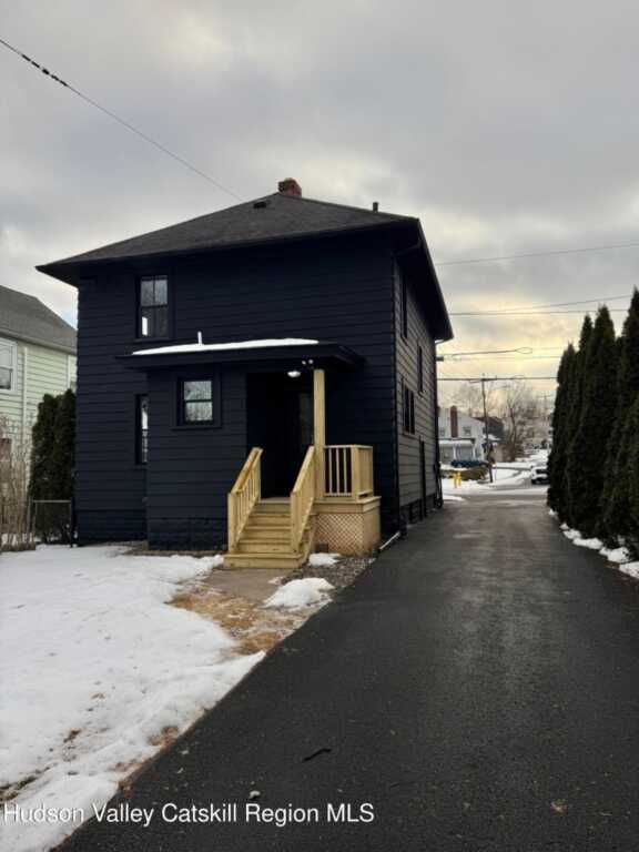 87 Pine Grove Avenue, Kingston, NY 12401 - Photo 4 of 26