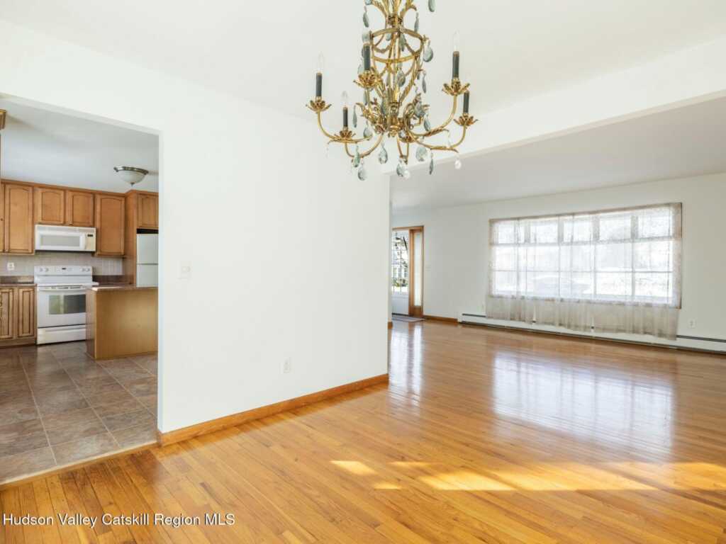 337 Elmendorf Drive, Hurley, NY 12443 - Photo 10 of 47