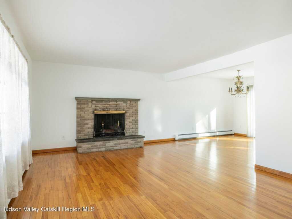 337 Elmendorf Drive, Hurley, NY 12443 - Photo 8 of 47